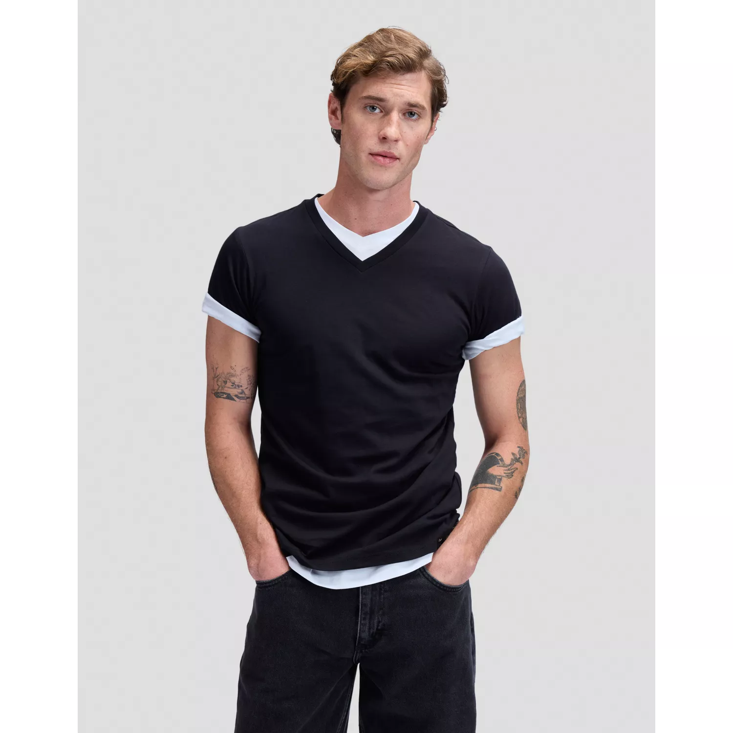 TWIN PACK V NECK BLACK WHITE