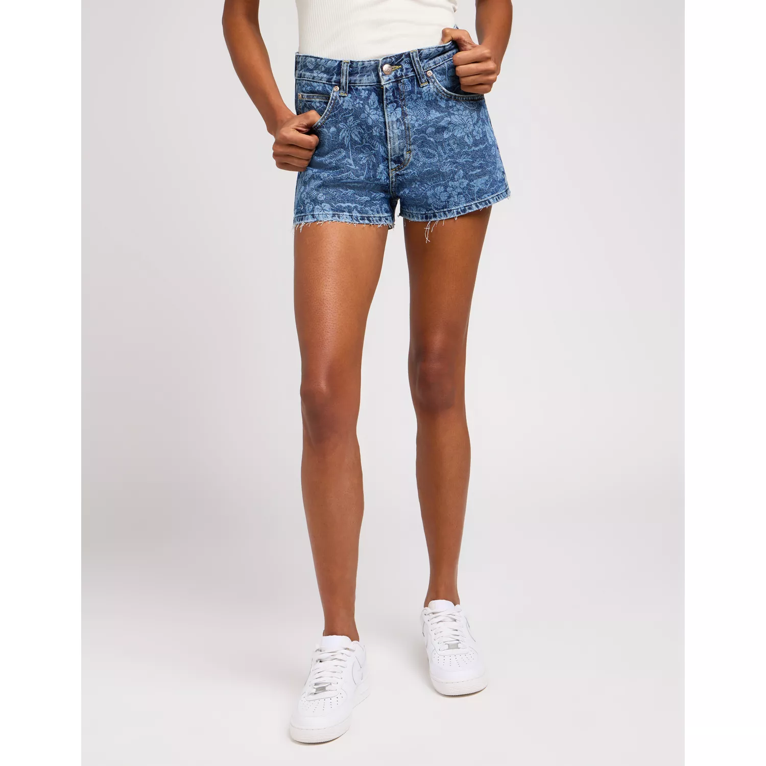 112349596  28 RIDER SZORTY 3IN TROPICAL DENIM