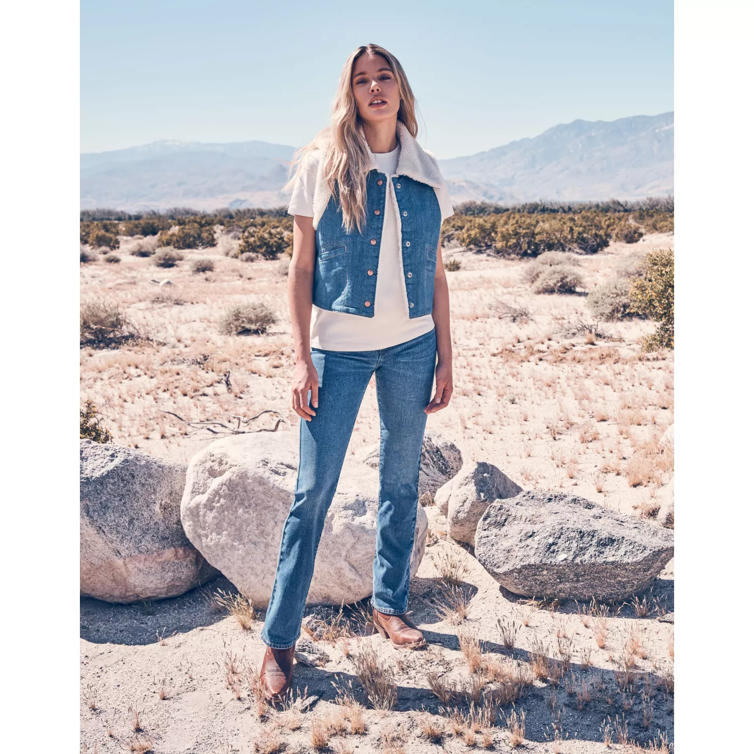 112356394 32 28 BOOTCUT VINTAGE BLUE