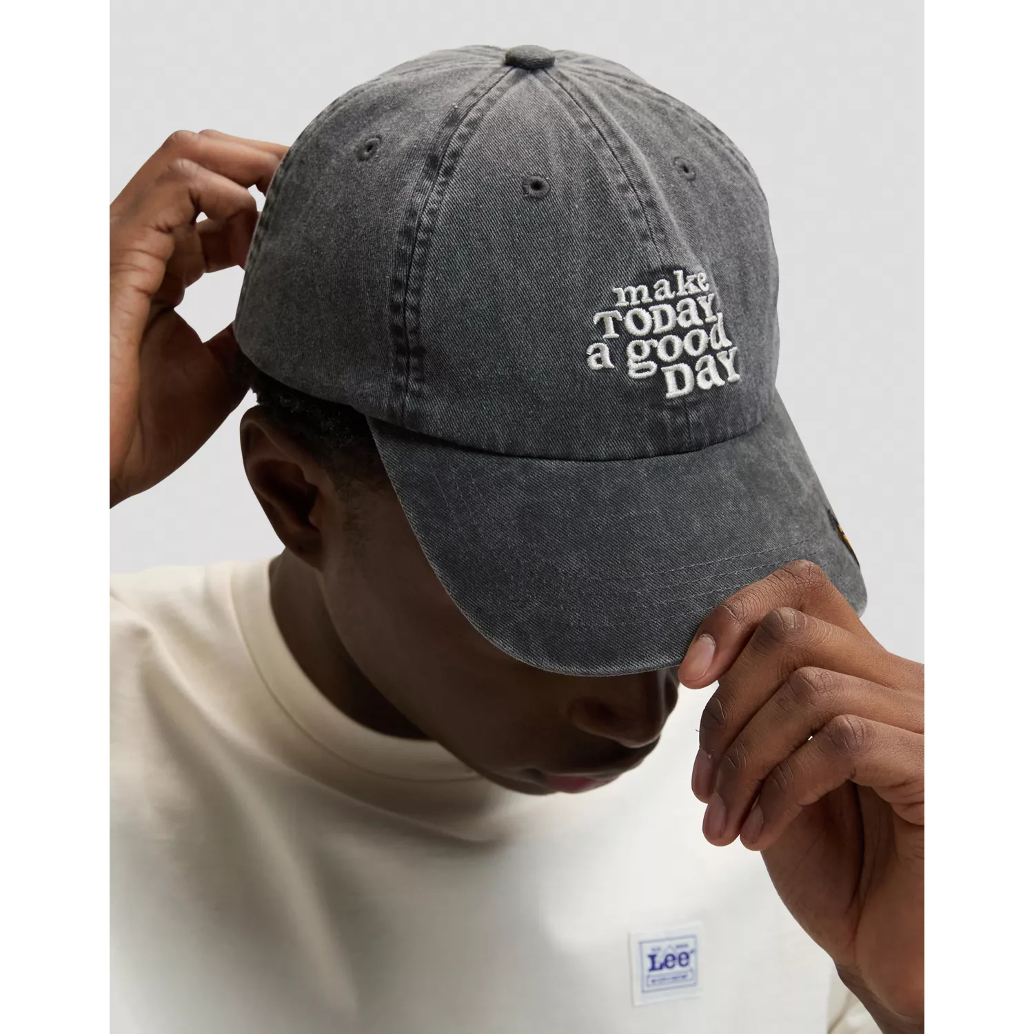 112377727 00 OS CZAPKA DAY CAP WASHED BLACK