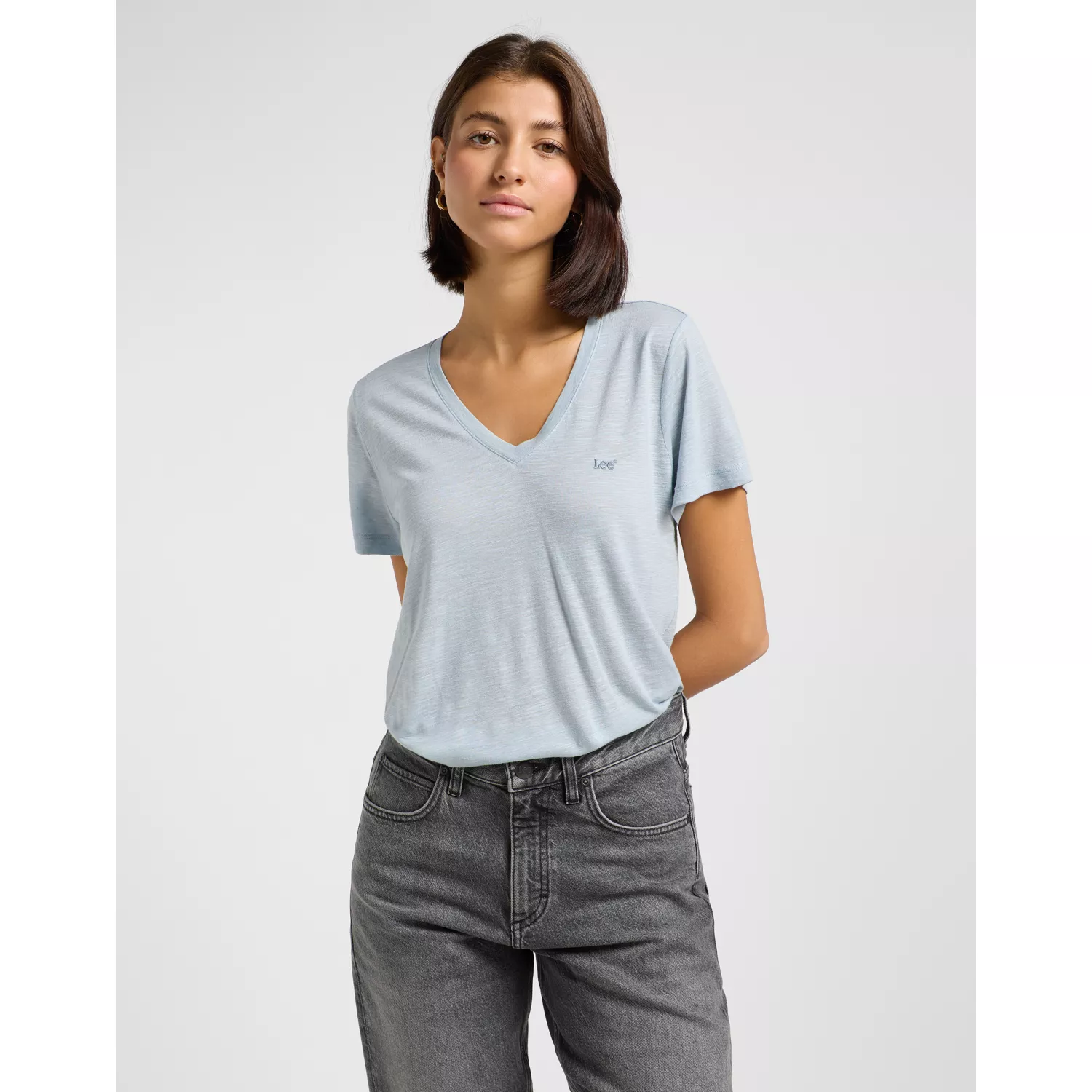 V NECK TEE CONCRETE GRAY